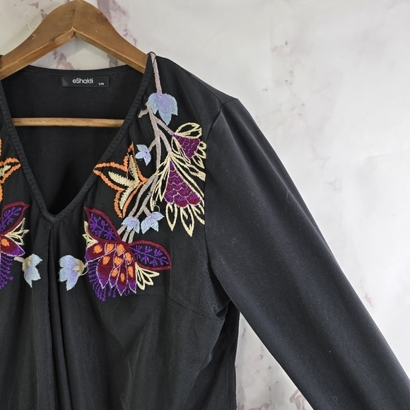 eshakti Top Womens Large 14 Black Floral Embroidered Mesh Pleated Long Sleeve V - Picture 11 of 12